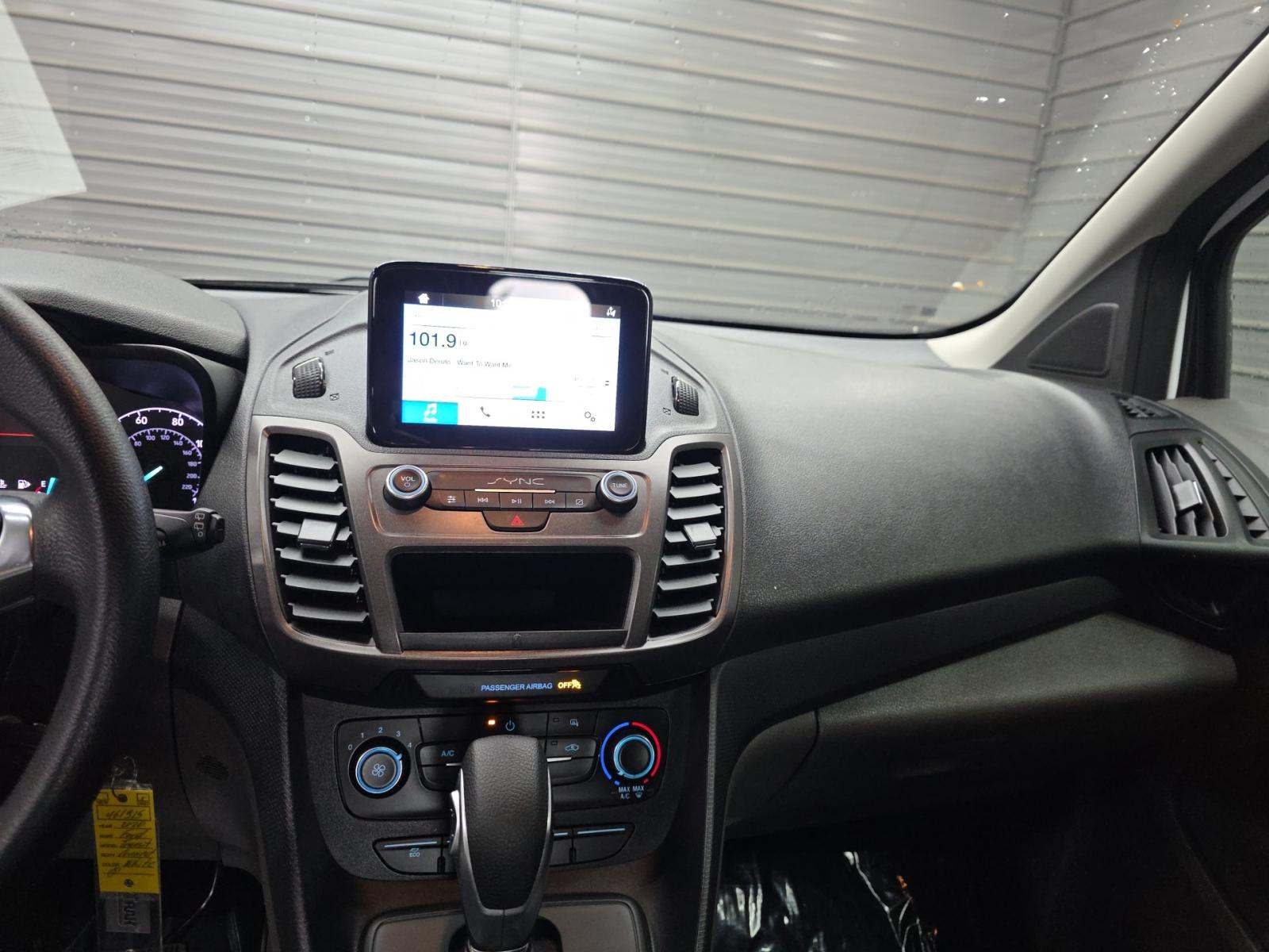 FORD TRANSIT CONNECT - 10