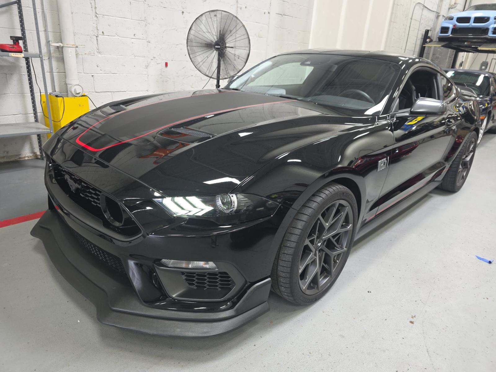 FORD MUSTANG - 1