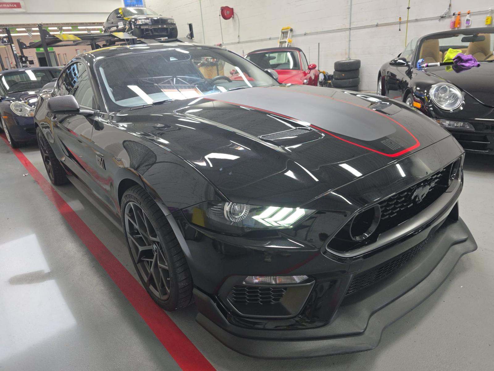 FORD MUSTANG - 4