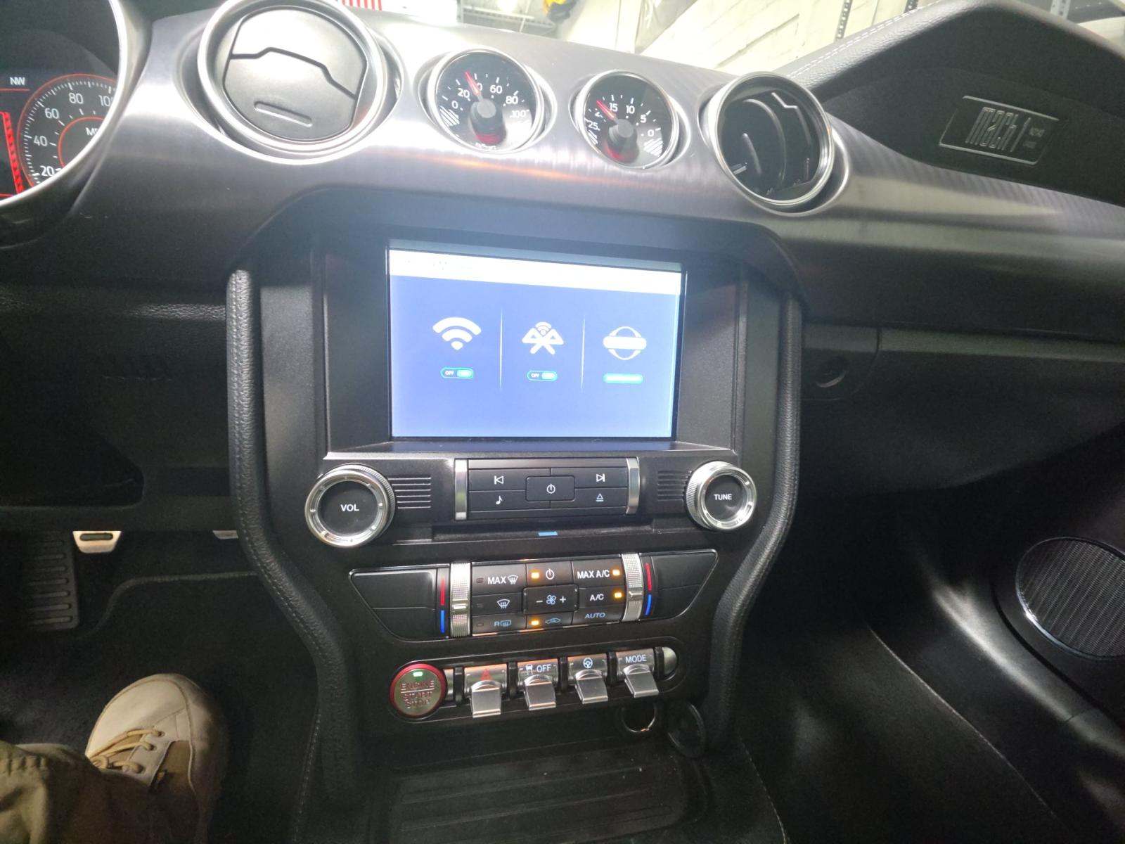 FORD MUSTANG - 10
