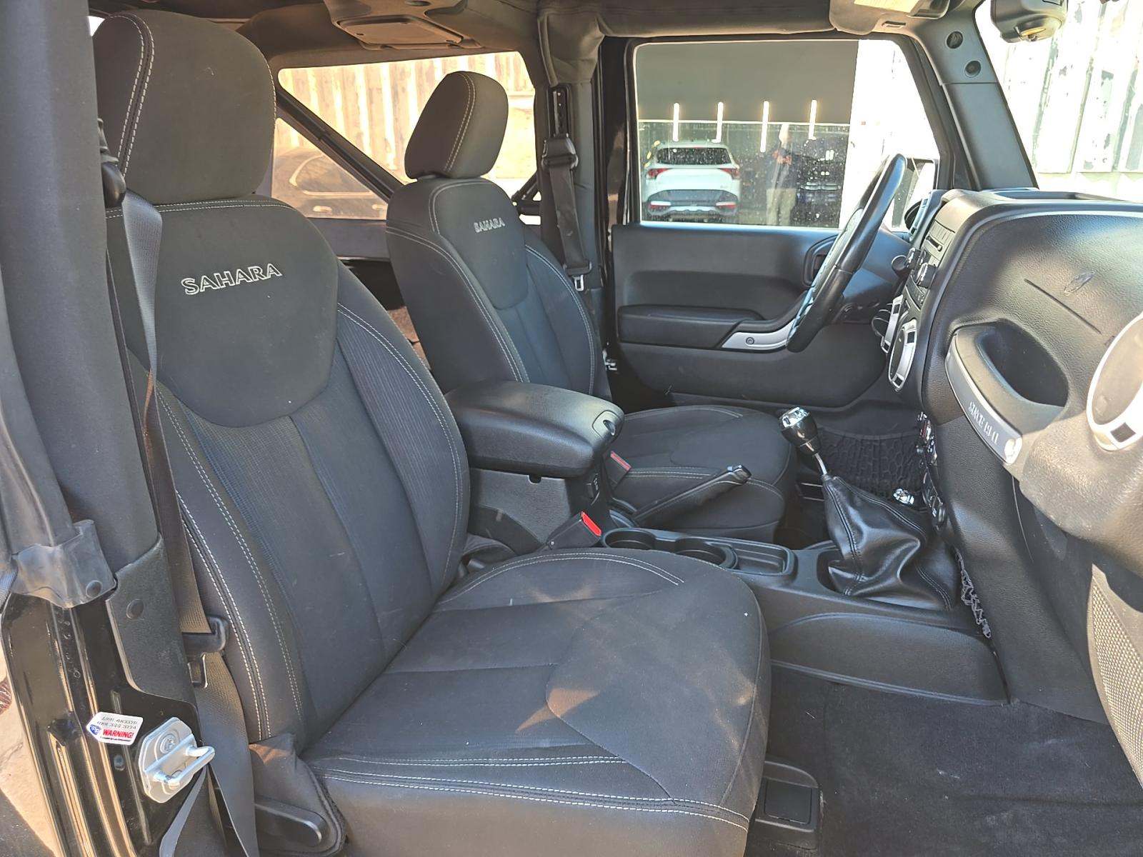 2017 Jeep Wrangler Sahara AWD