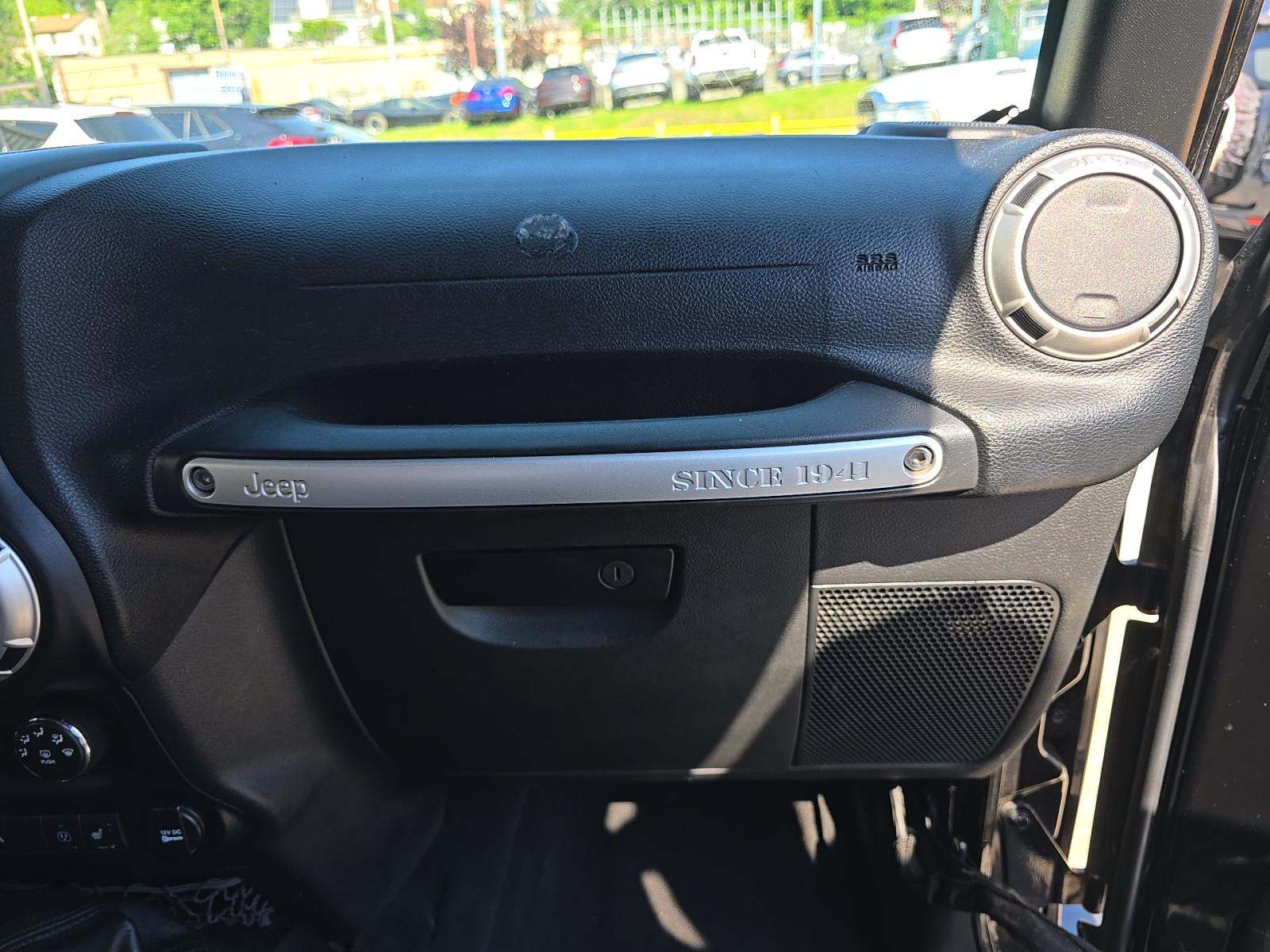 2017 Jeep Wrangler Sahara AWD