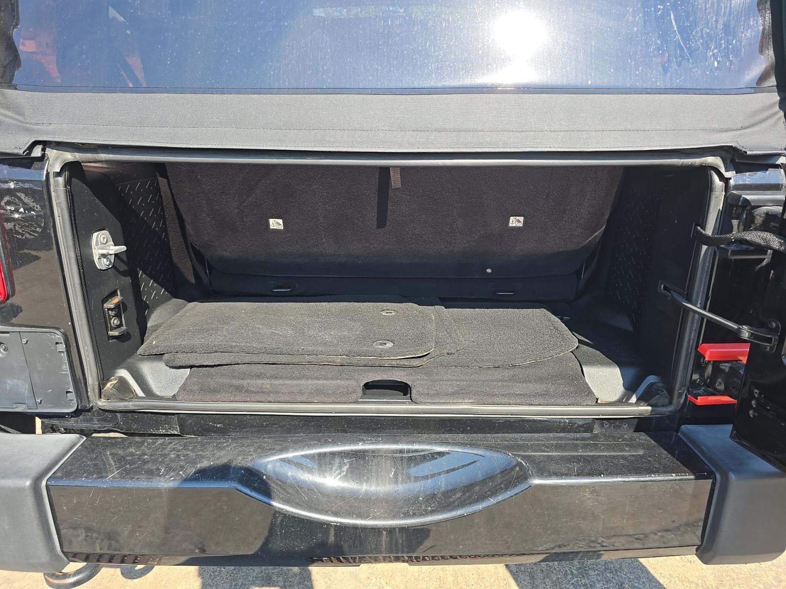 2017 Jeep Wrangler Sahara AWD