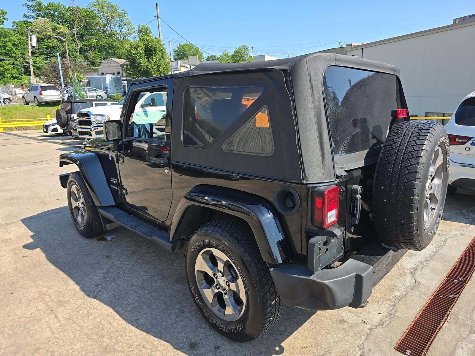 2017 Jeep Wrangler Sahara AWD