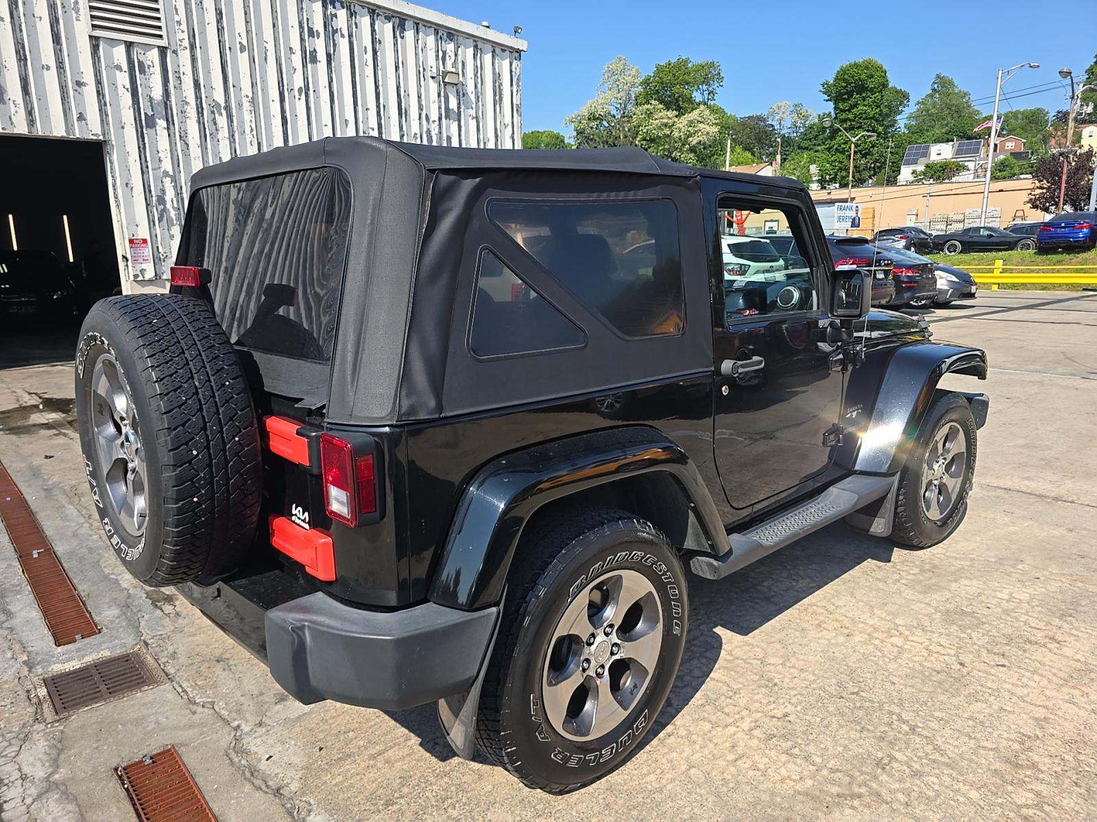 2017 Jeep Wrangler Sahara AWD