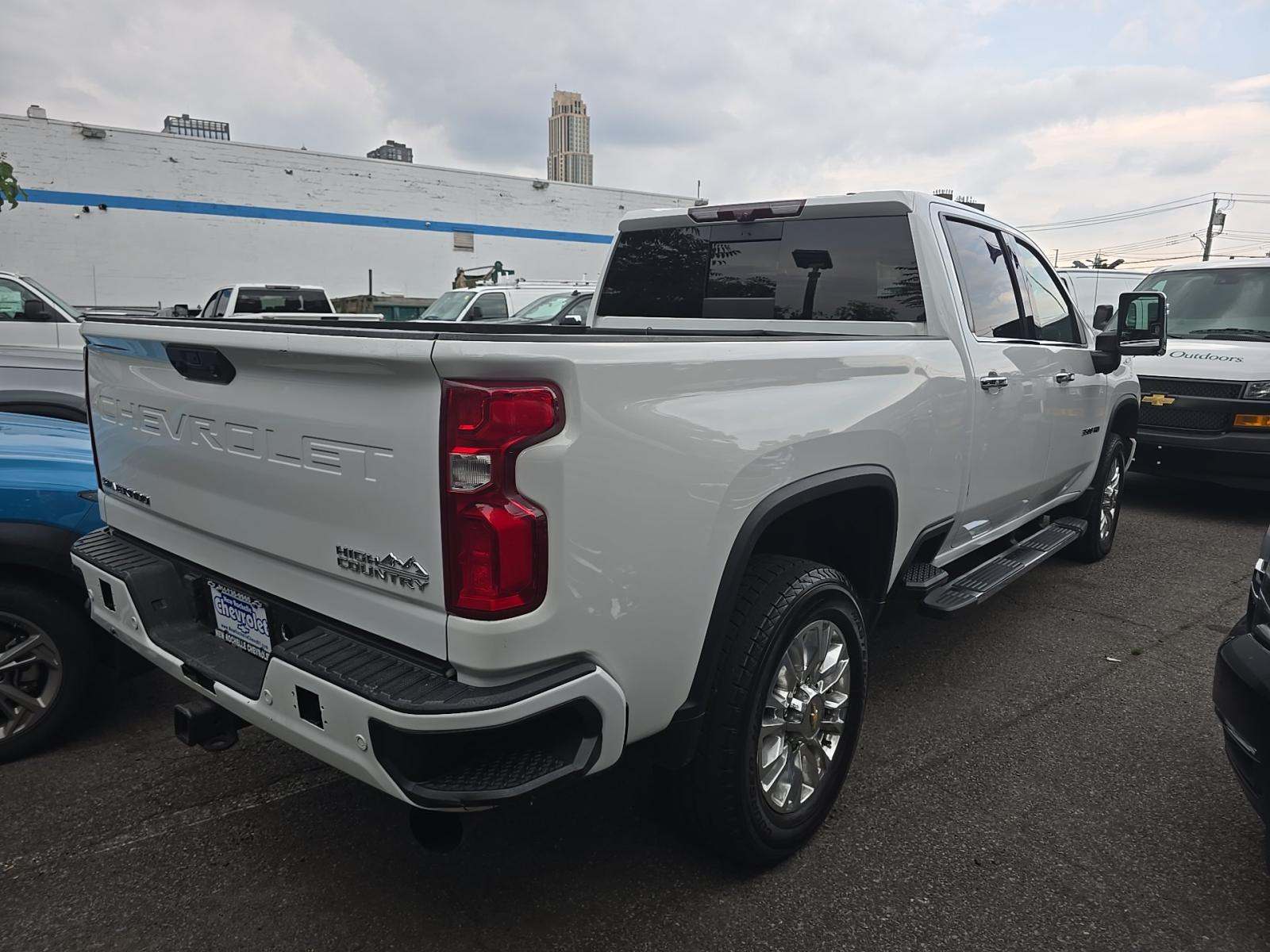 2023 Chevrolet Silverado 3500HD High Country AWD