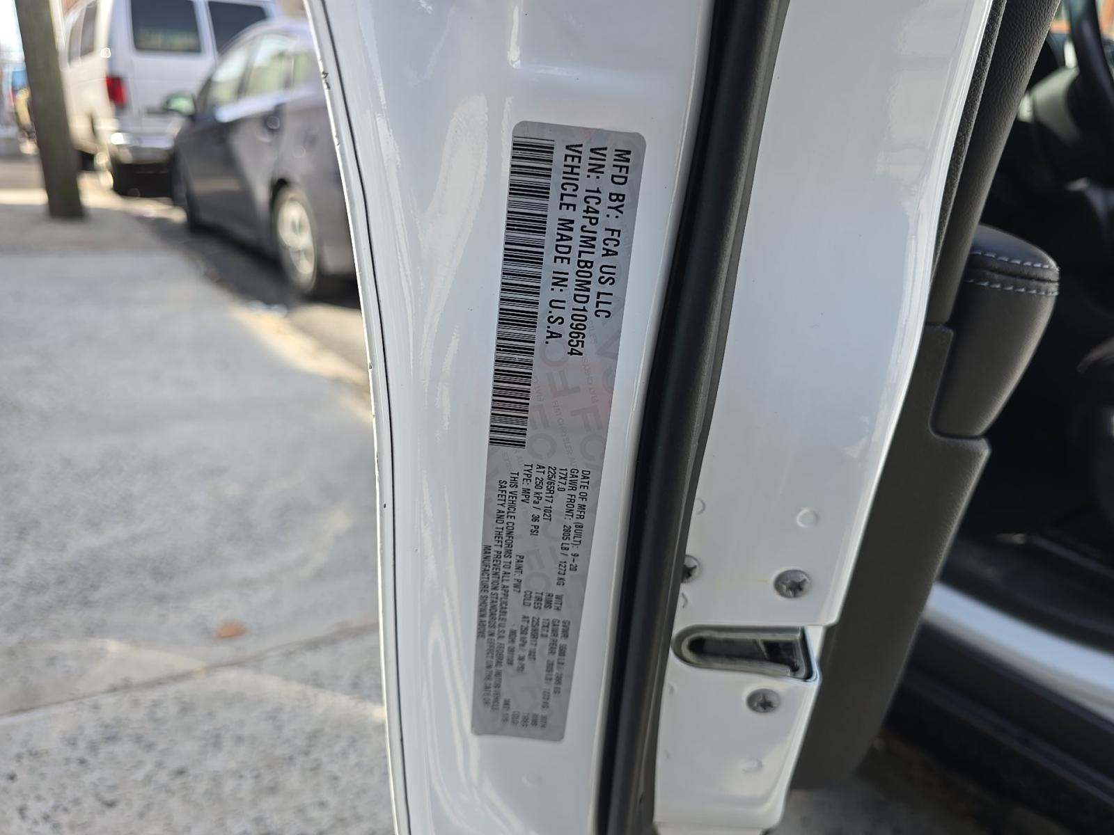 JEEP LATITUDE PLUS - 5