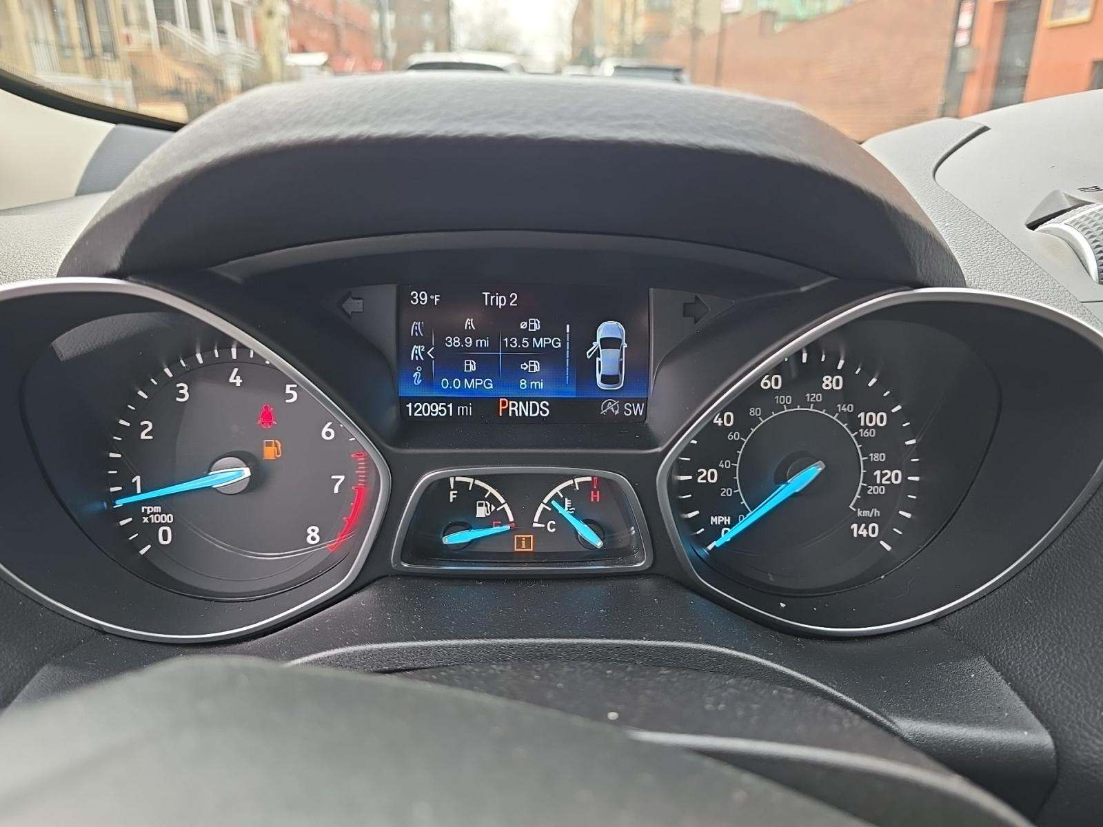 FORD ESCAPE - 9