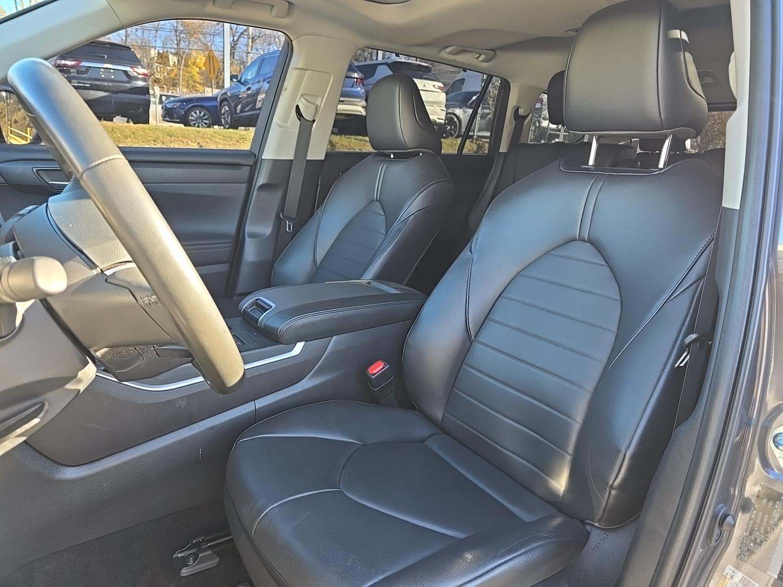 2023 Toyota Highlander XLE AWD