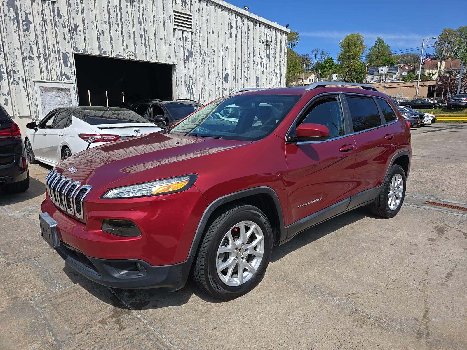 JEEP LATITUDE - 1