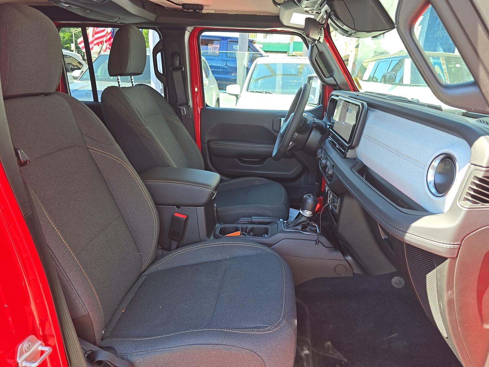 2025 Jeep Wrangler 4xe Sahara AWD