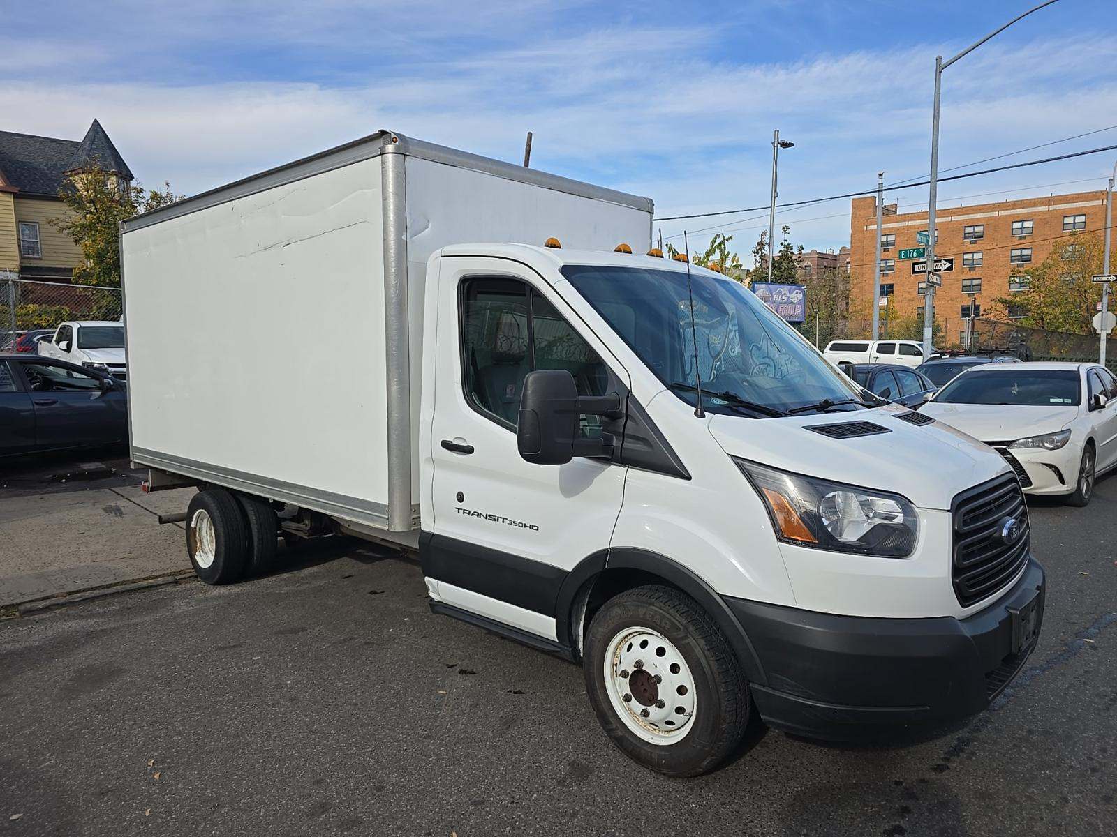 FORD TRANSIT 350 - 4