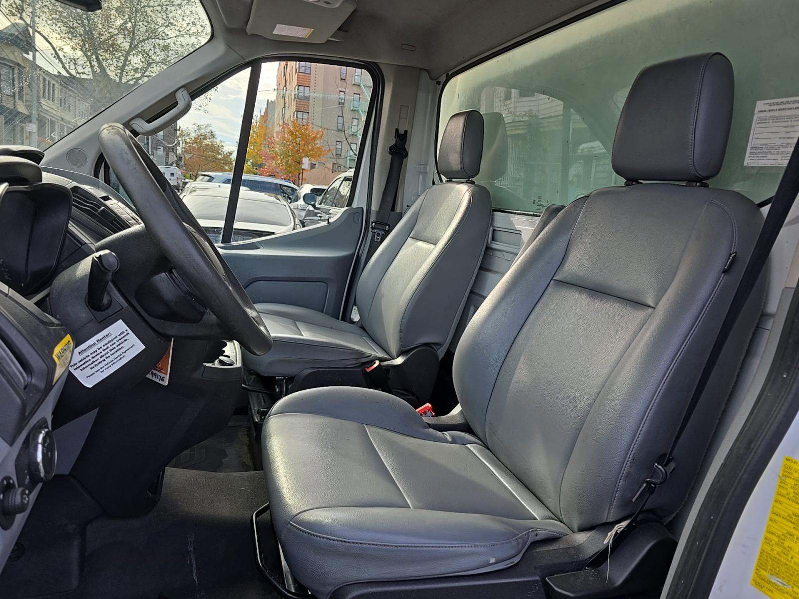 FORD TRANSIT 350 - 6
