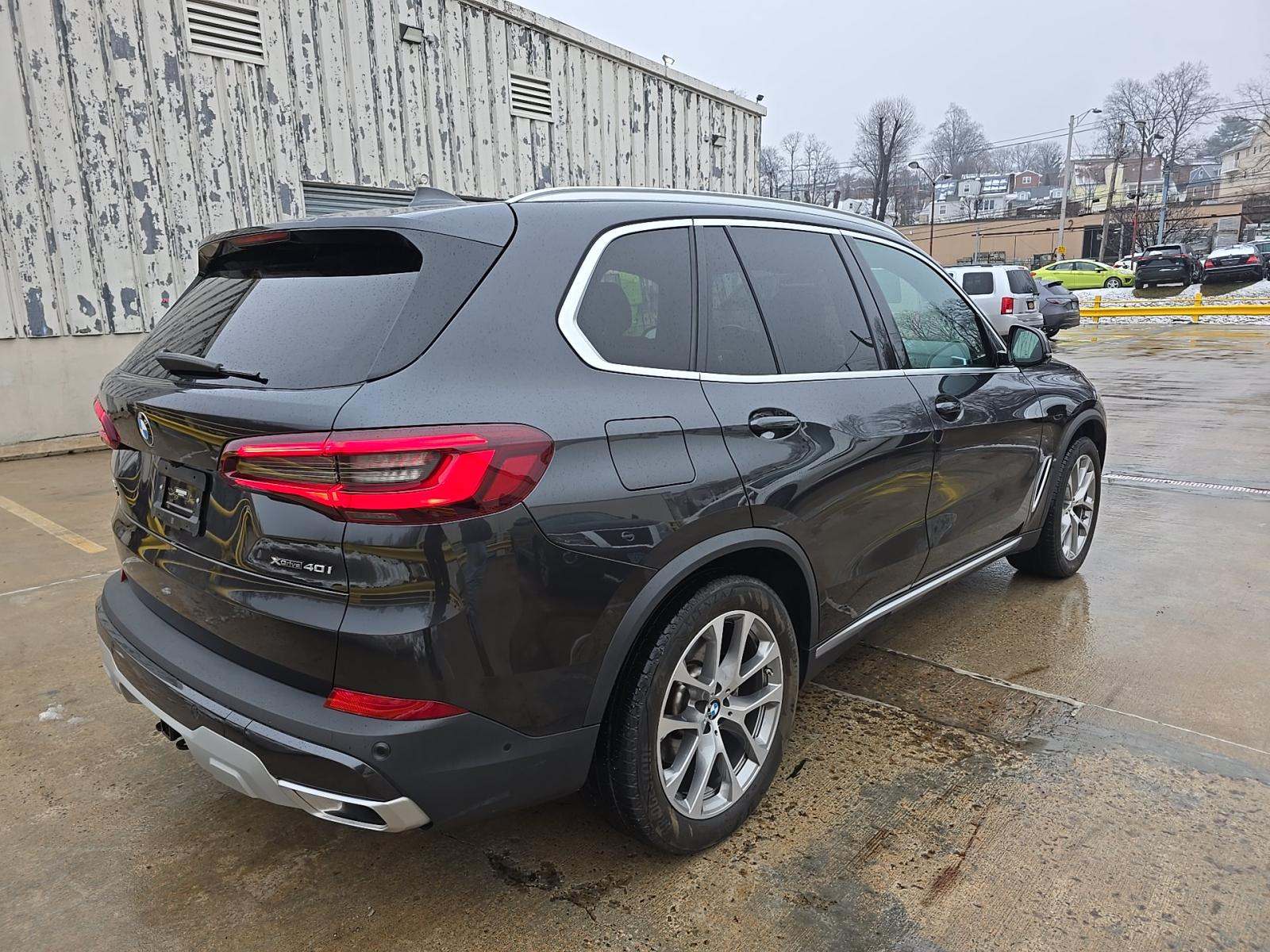 2023 BMW X5 xDrive40i AWD