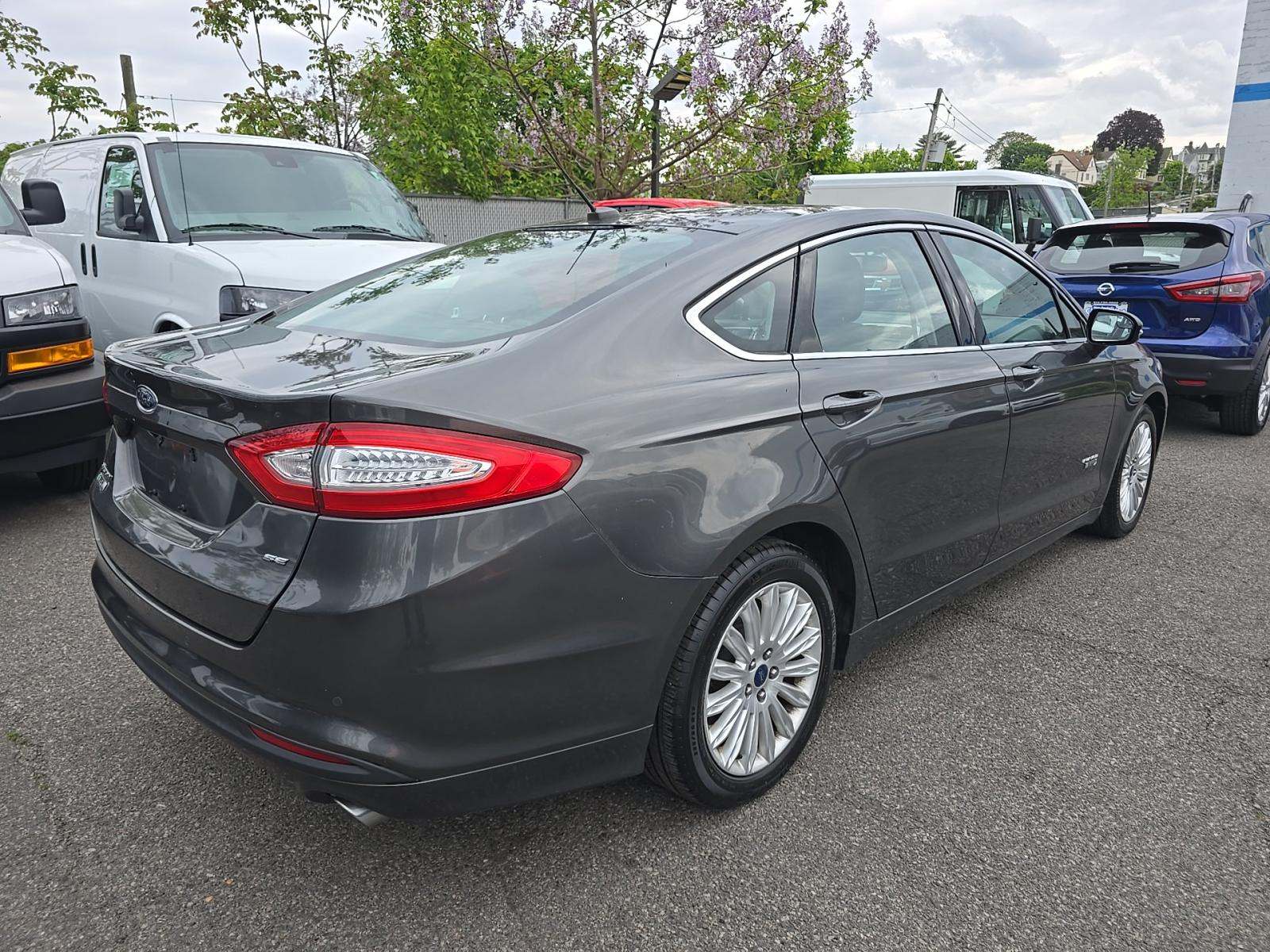 FORD FUSION - 3