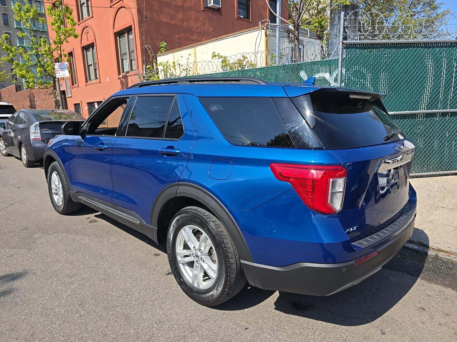 FORD EXPLORER - 2