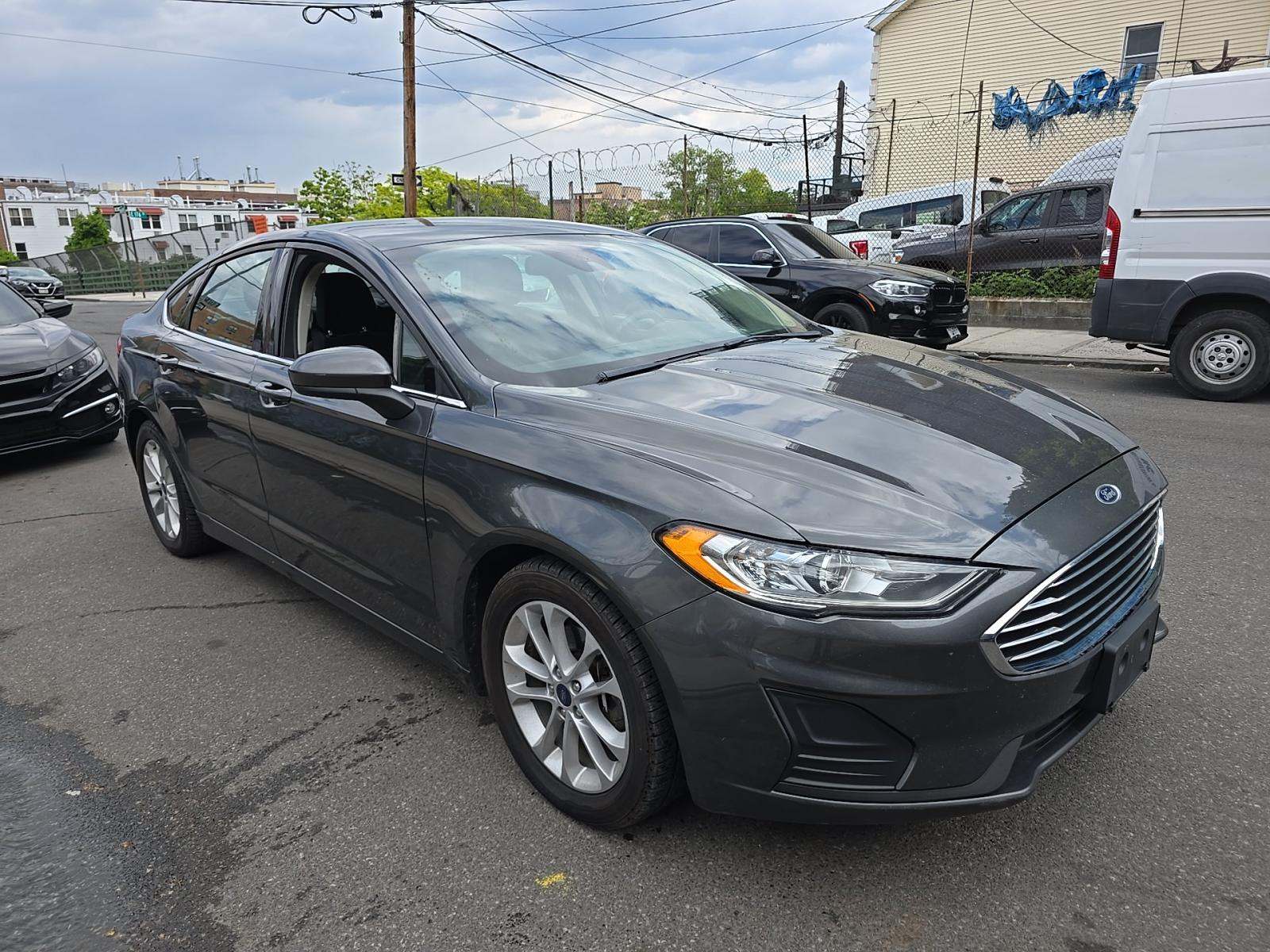 FORD FUSION - 4