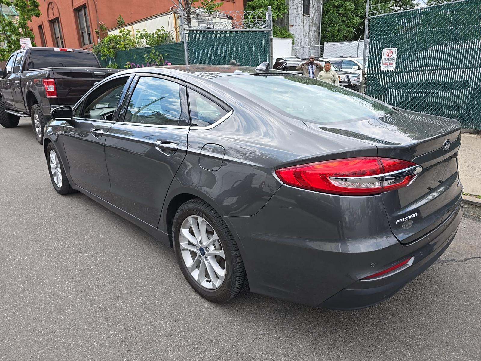 FORD FUSION - 2