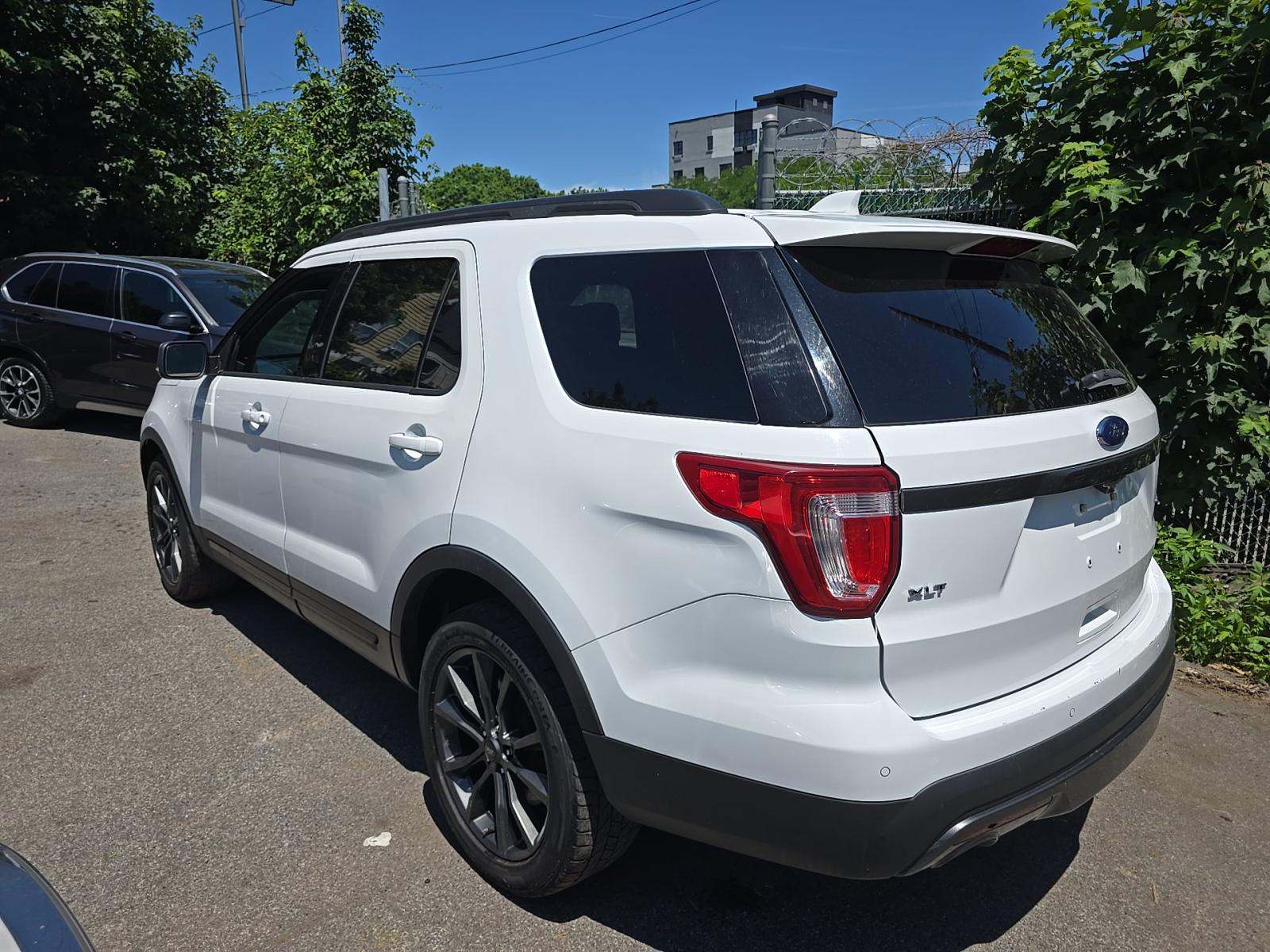 FORD EXPLORER - 2