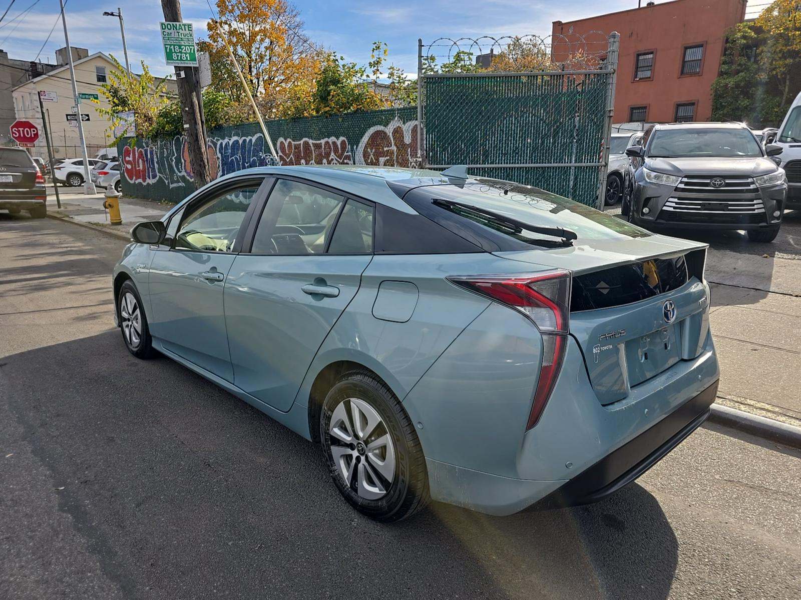 2018 Toyota Prius Two FWD