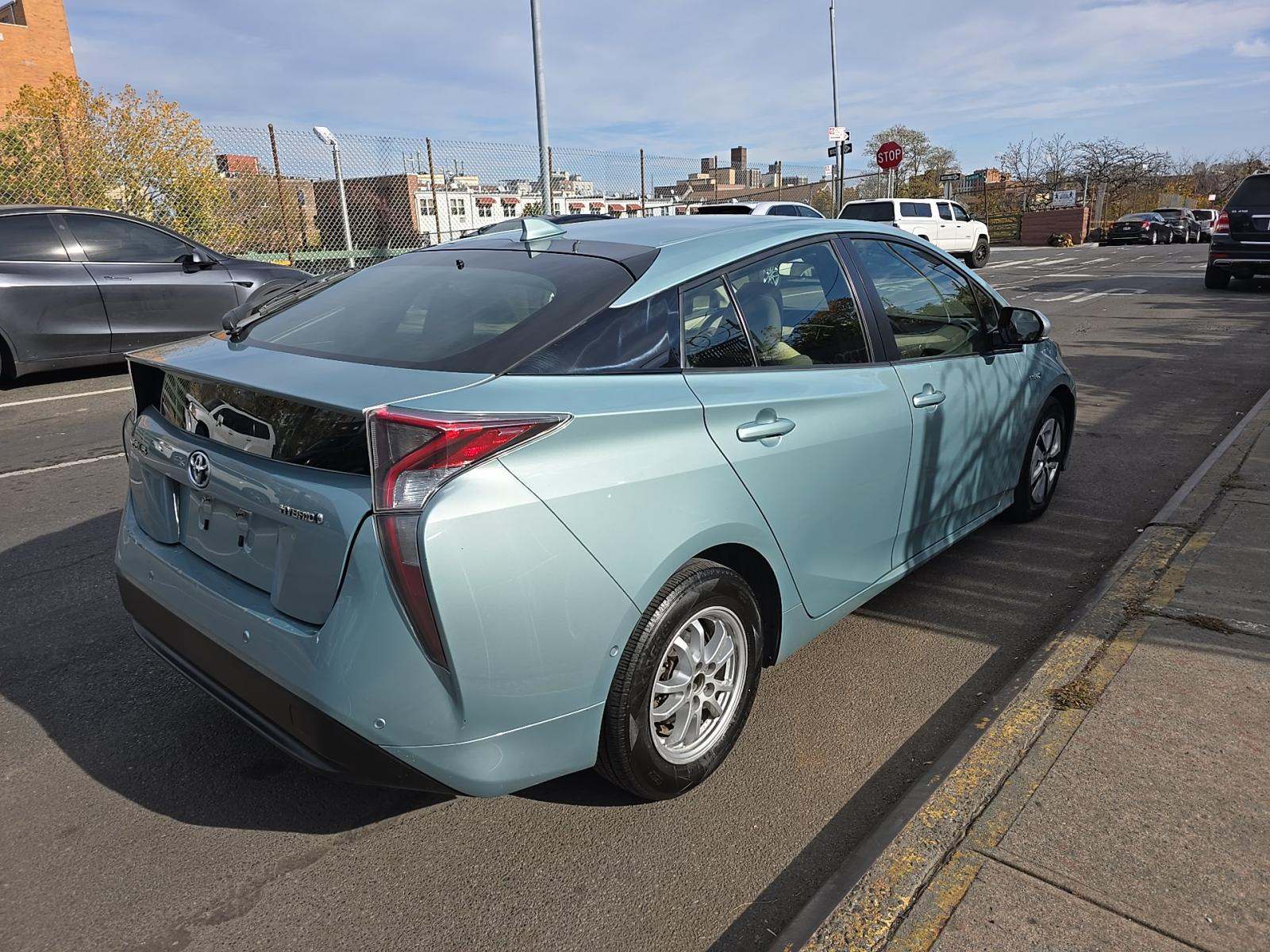 2018 Toyota Prius Two FWD
