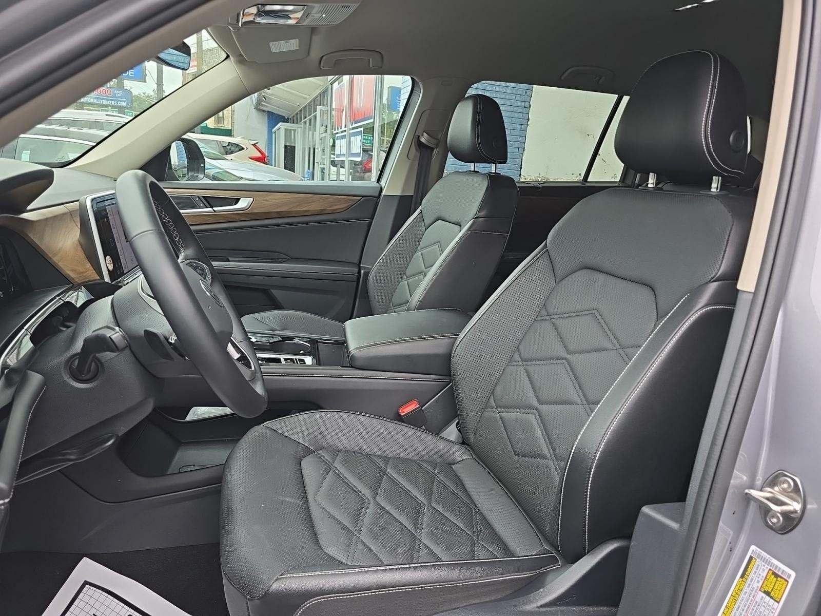 2025 Volkswagen Atlas 2.0T SE AWD