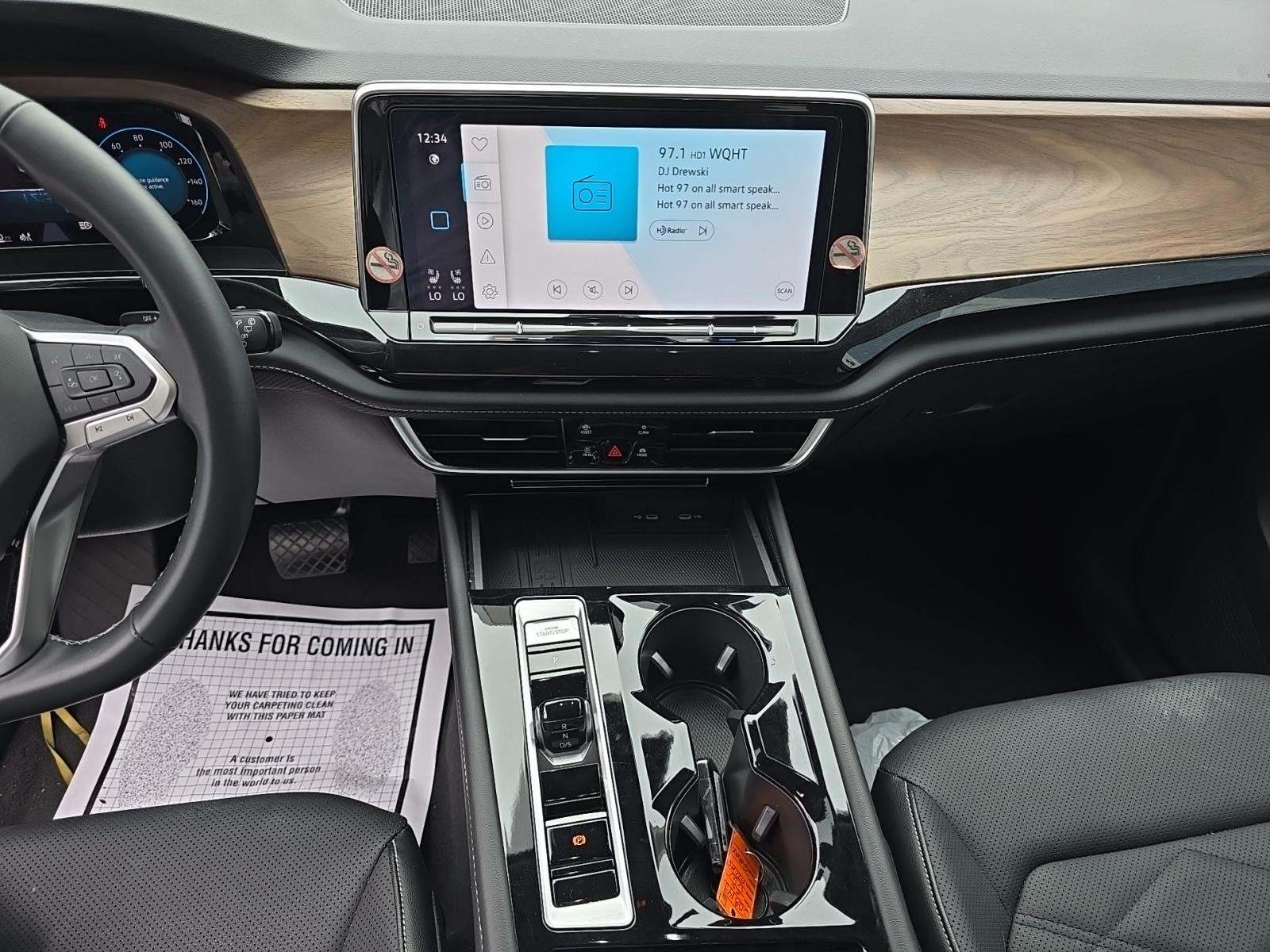 2025 Volkswagen Atlas 2.0T SE AWD