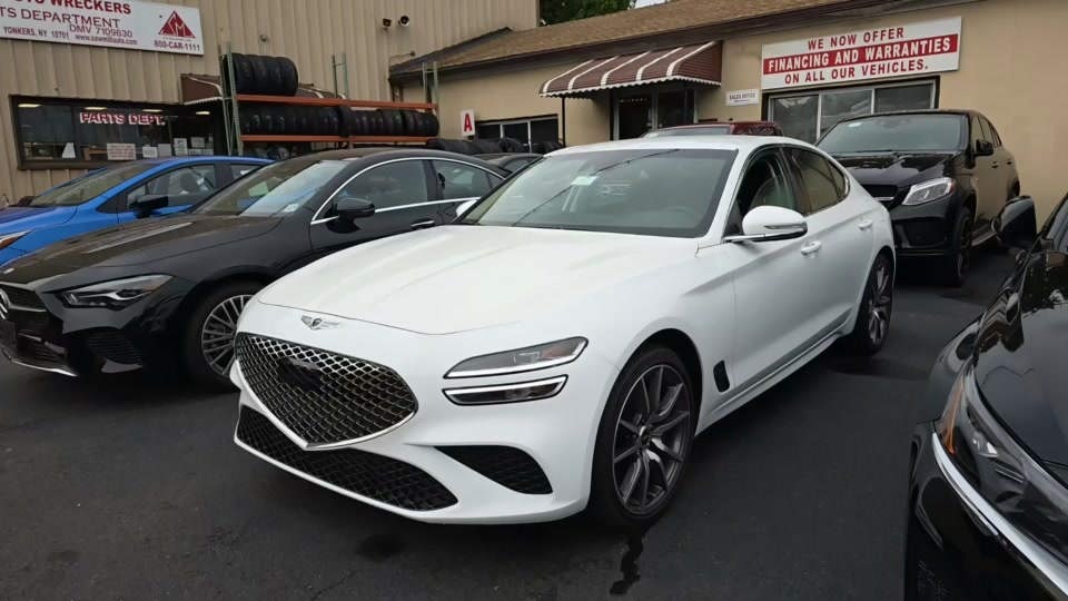 2023 Genesis G70 3.3T Standard