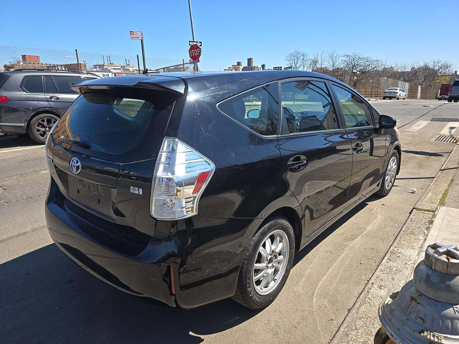 TOYOTA PRIUS - 3