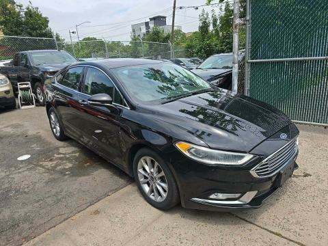 2017 Ford Fusion SE FWD
