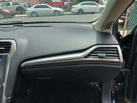 2017 Ford Fusion SE FWD