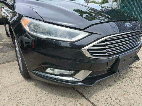 2017 Ford Fusion SE FWD