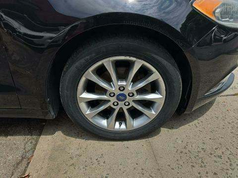 2017 Ford Fusion SE FWD