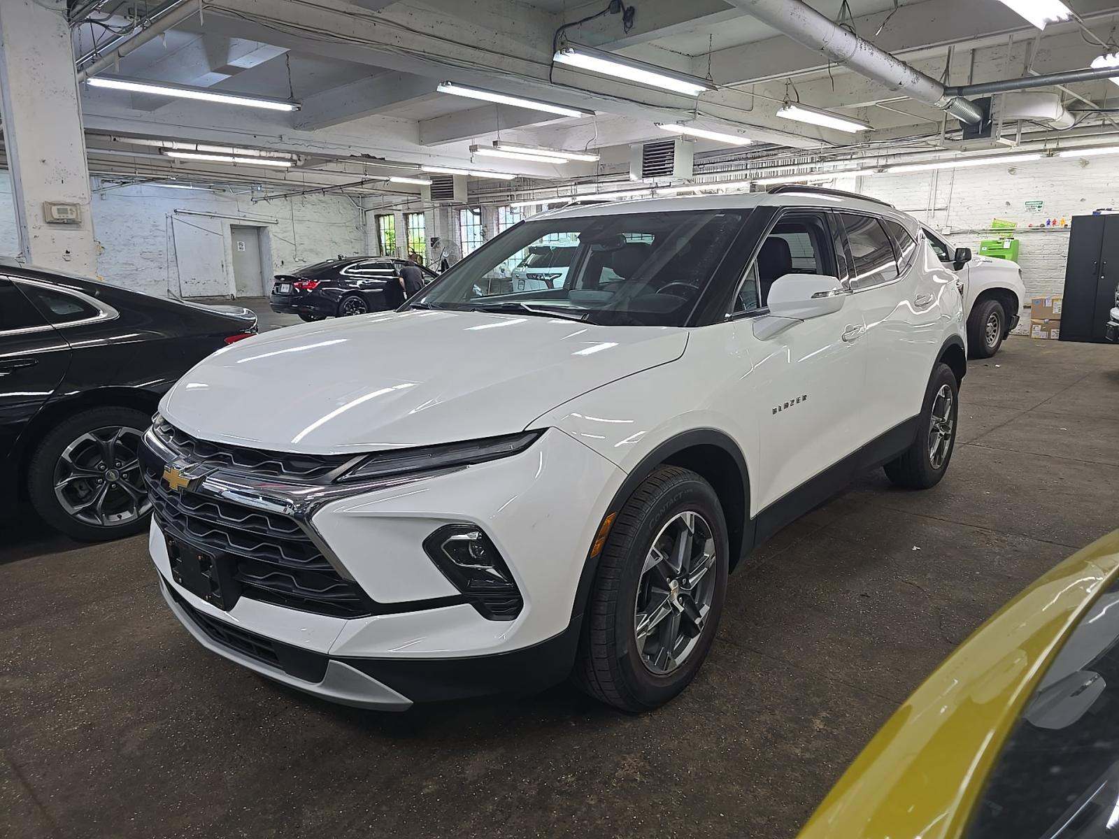 CHEVROLET BLAZER - 1