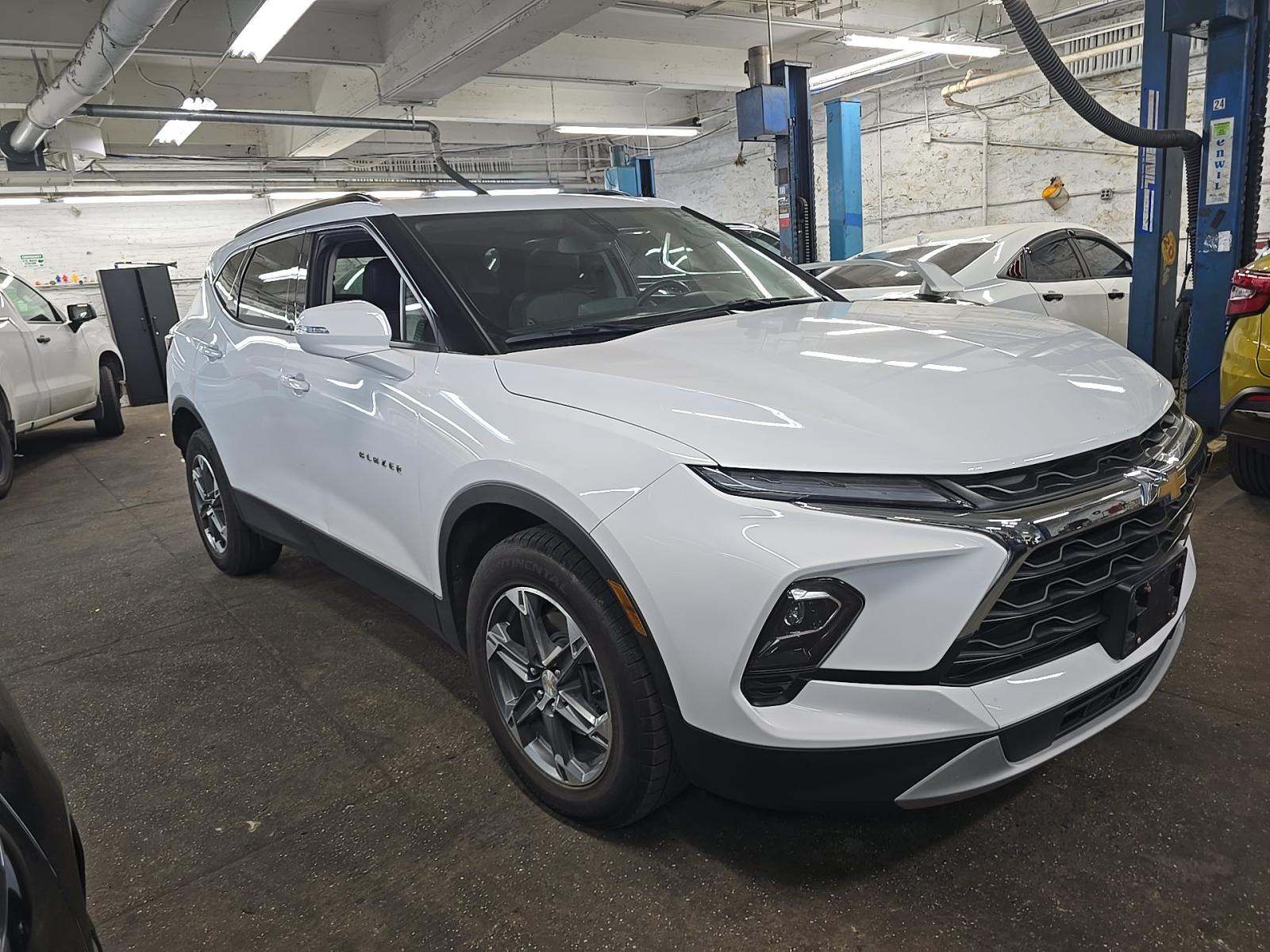 CHEVROLET BLAZER - 4