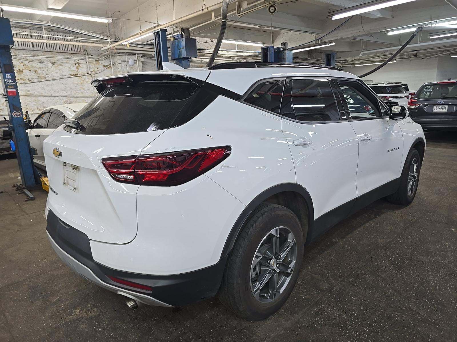 CHEVROLET BLAZER - 3