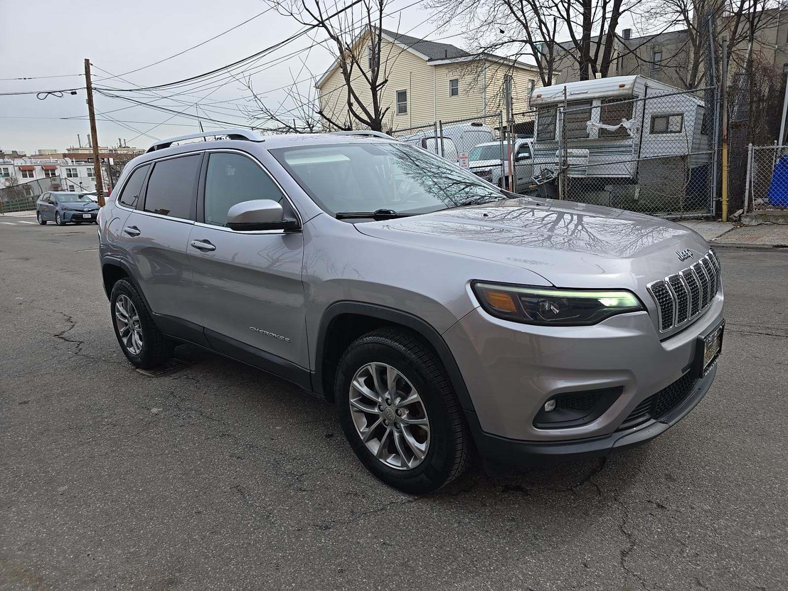 JEEP LATITUDE PLUS - 4