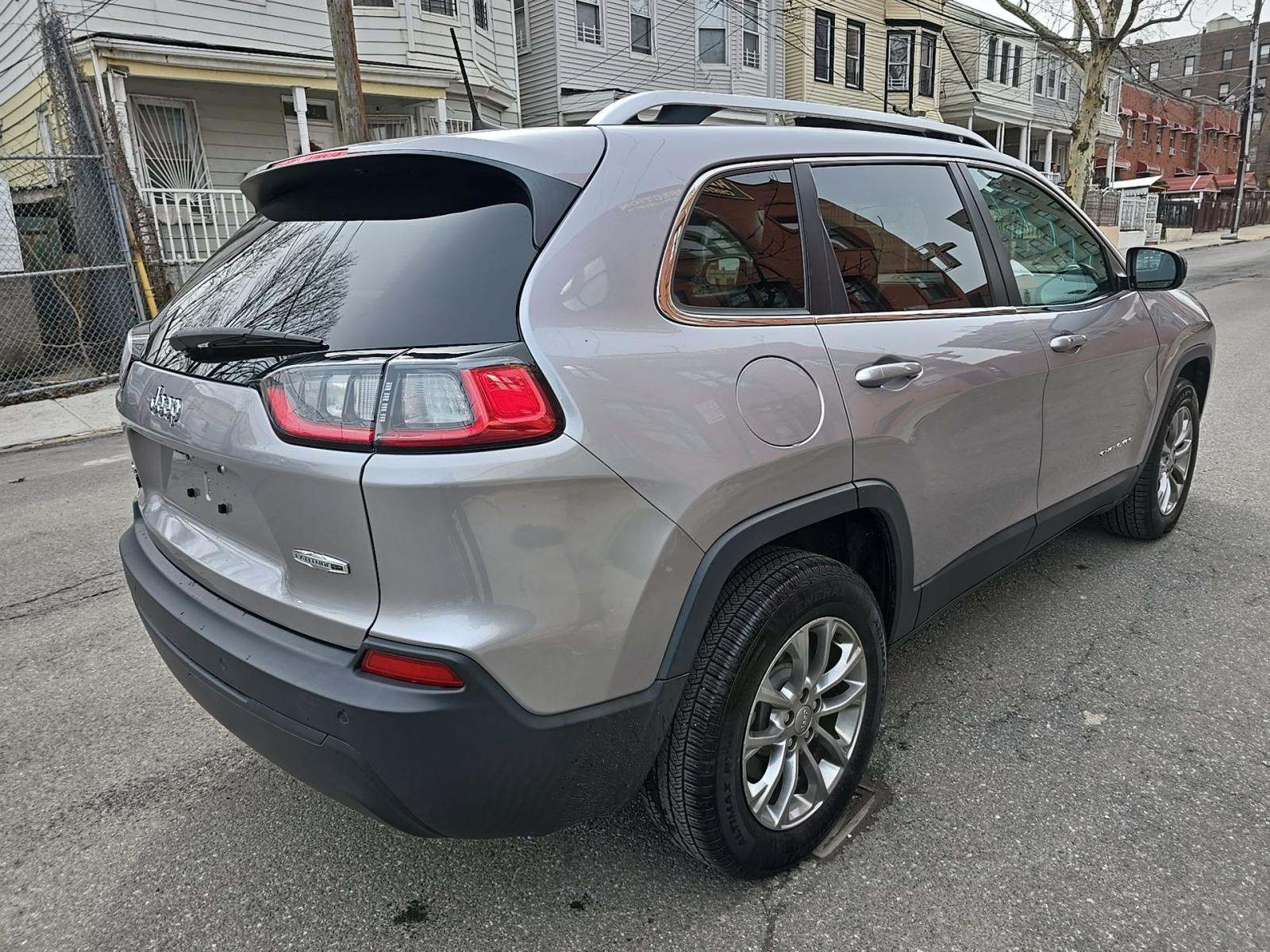 JEEP LATITUDE PLUS - 3