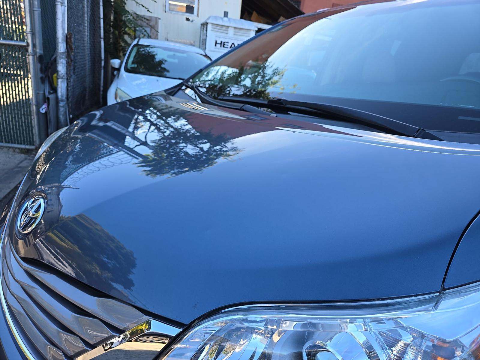 2017 Toyota Sienna XLE Premium AWD