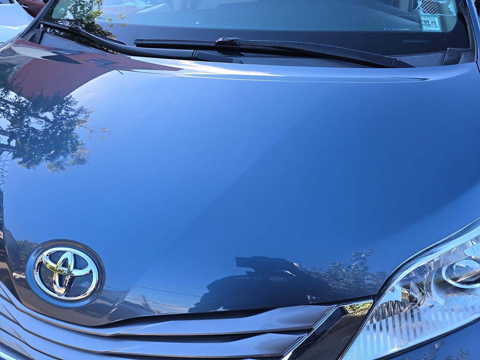 2017 Toyota Sienna XLE Premium AWD