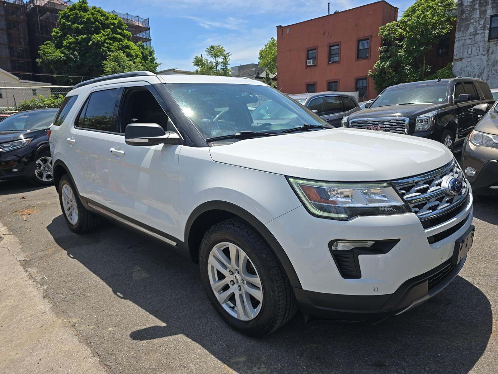 FORD EXPLORER - 4