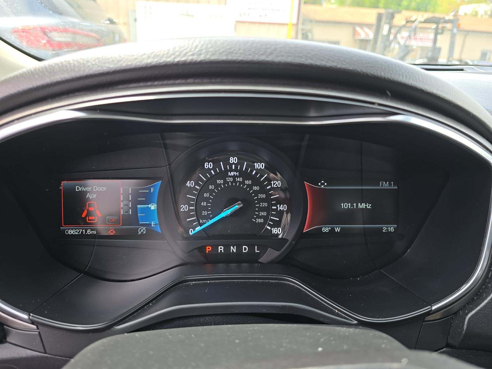 FORD FUSION - 9