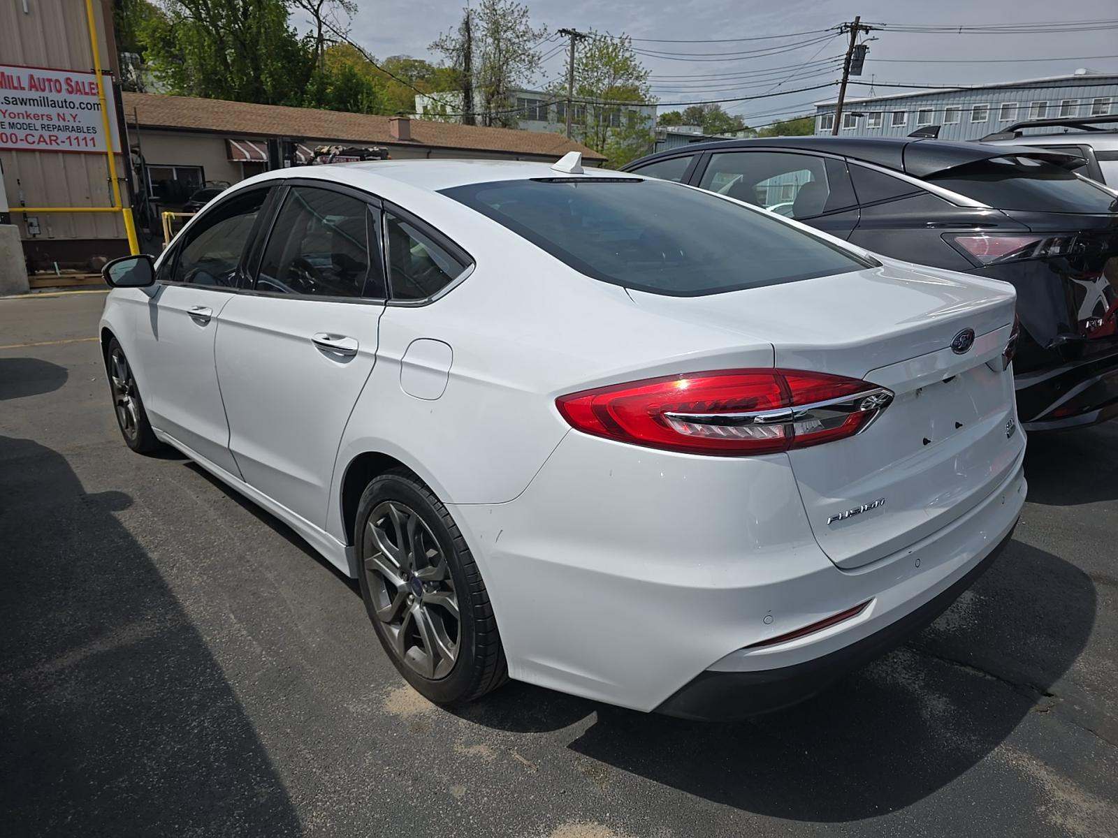 FORD FUSION - 2