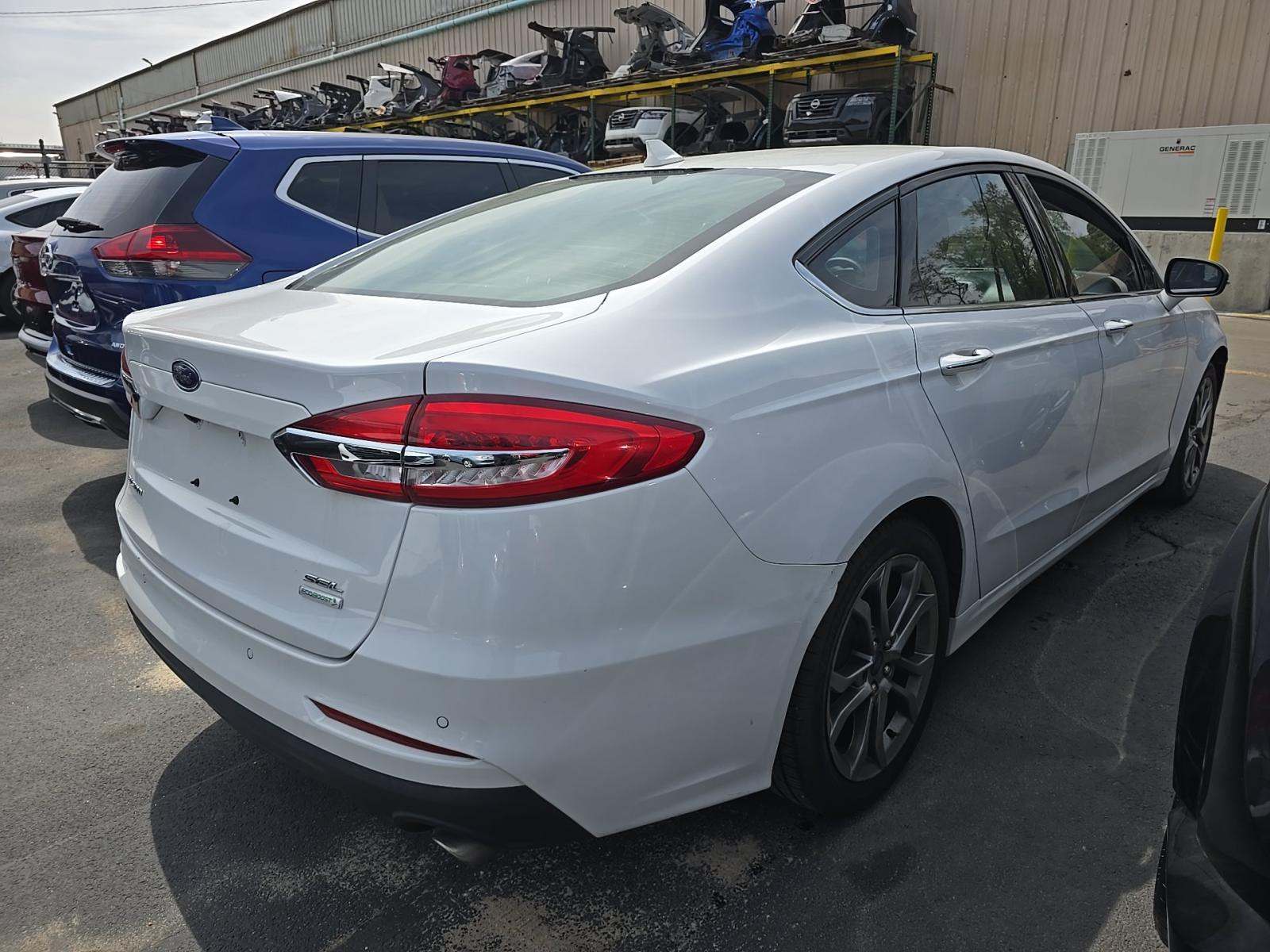 FORD FUSION - 3