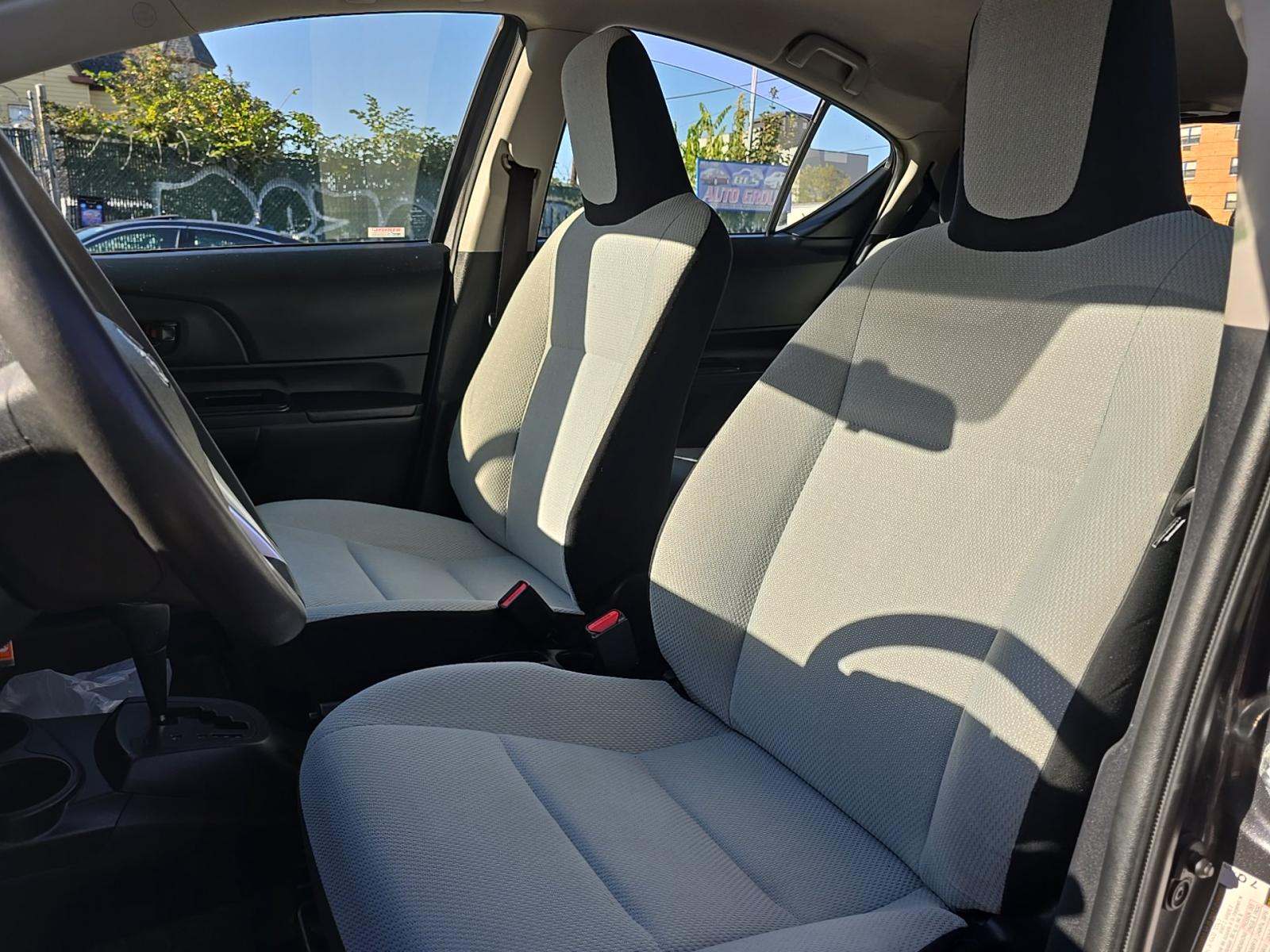 2015 Toyota Prius c One FWD