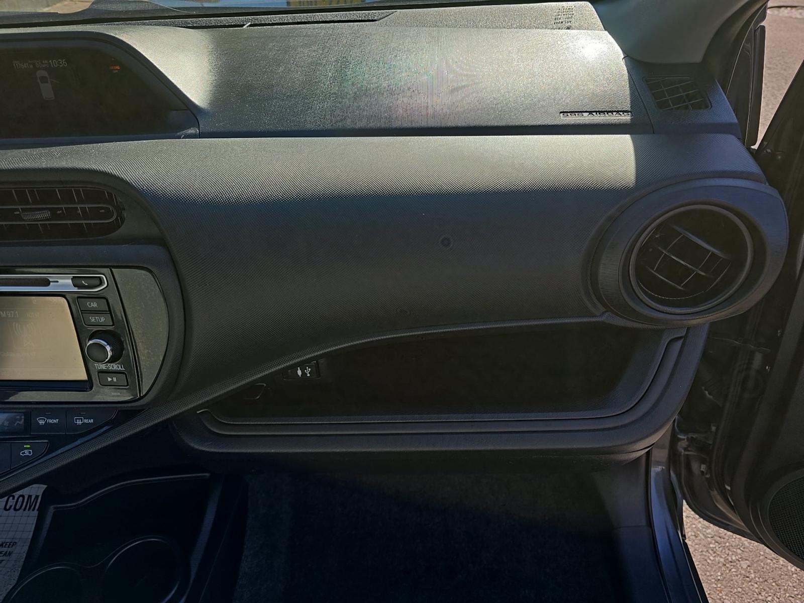 2015 Toyota Prius c One FWD