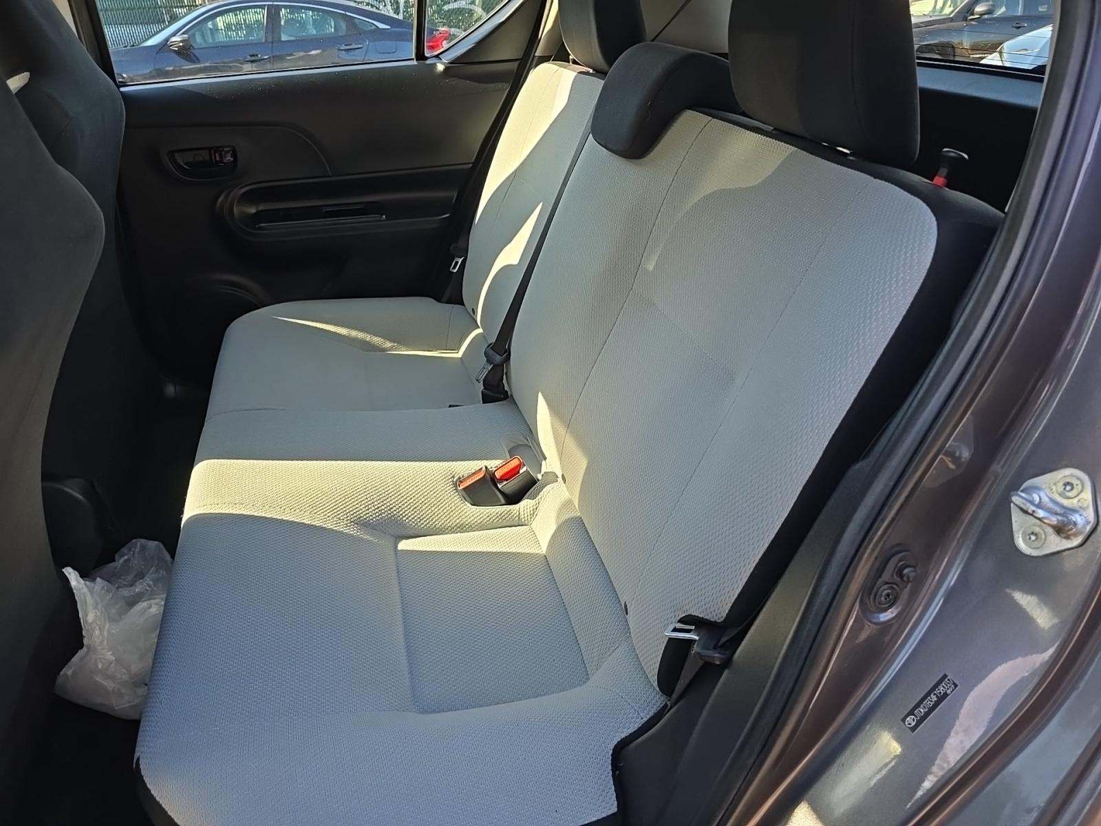 2015 Toyota Prius c One FWD