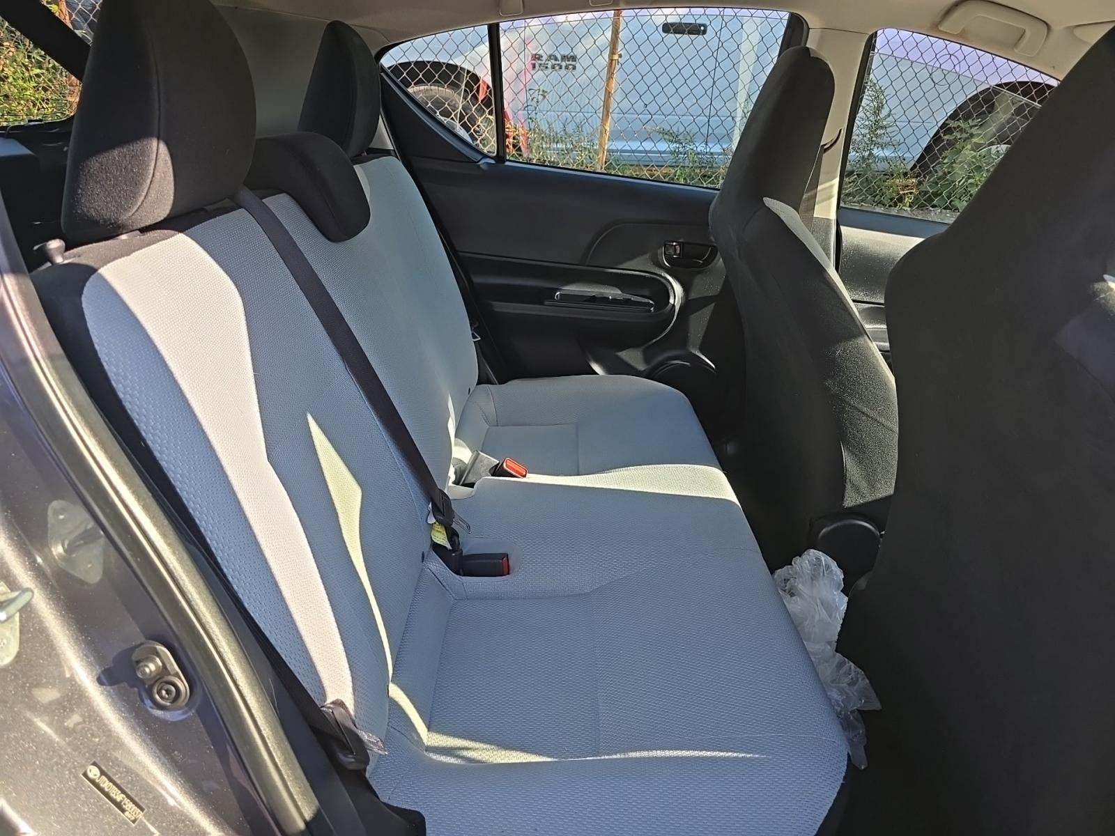 2015 Toyota Prius c One FWD