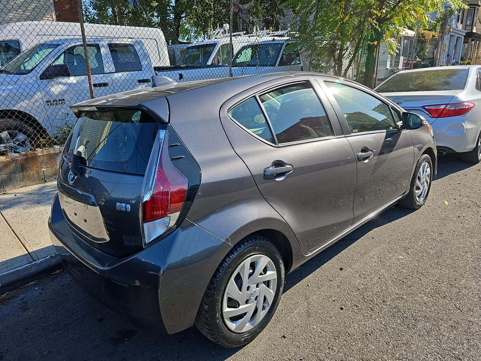 2015 Toyota Prius c One FWD
