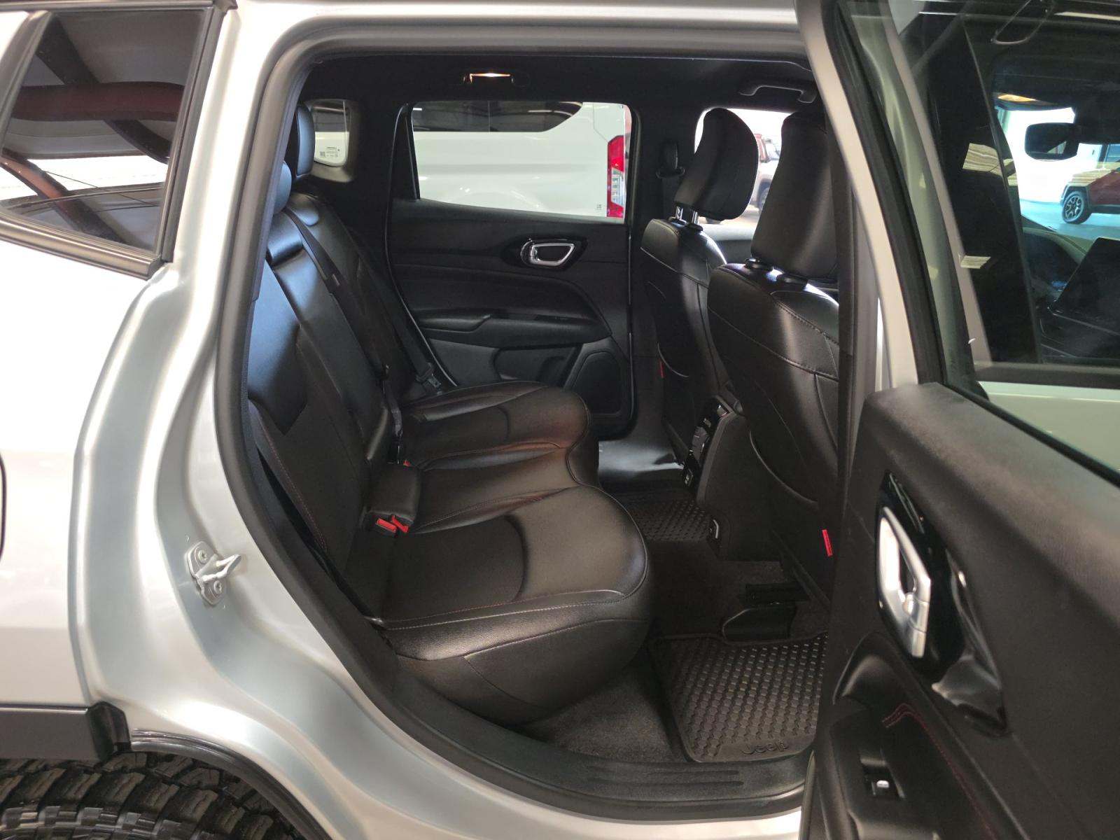 2025 Jeep Compass Trailhawk AWD